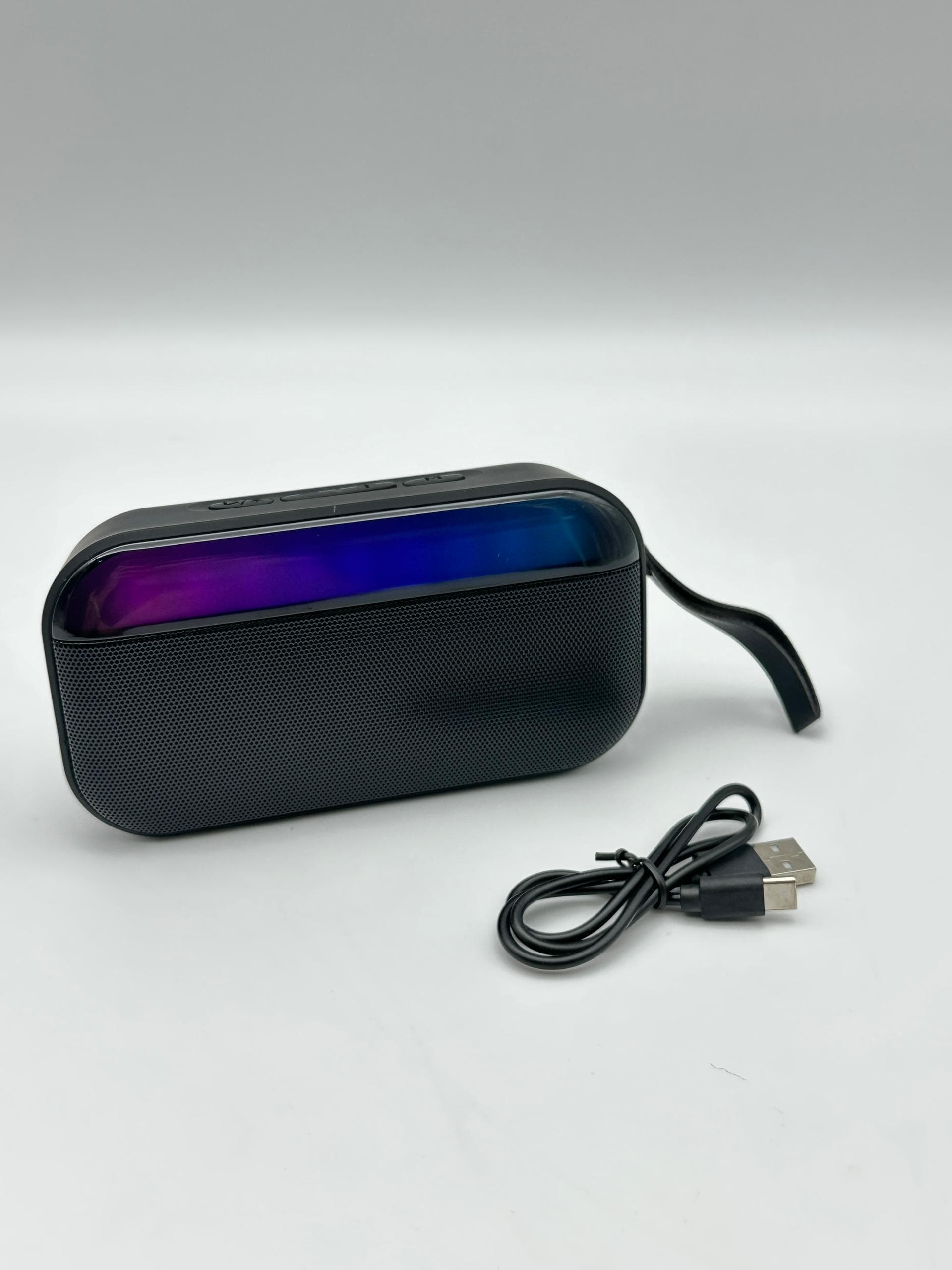Corneta / Altavoz Inalámbrico Portátil RGB (Modelo BS-56D)